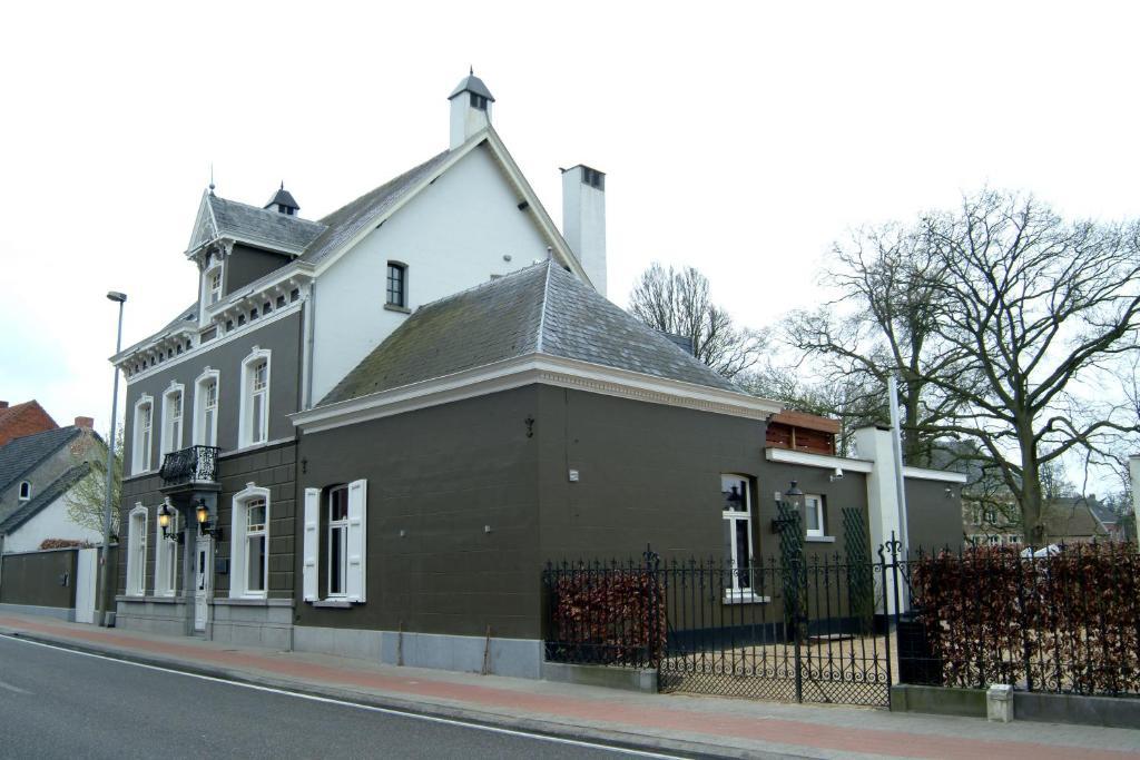 Hotel Villa Tilia Retie Extérieur photo